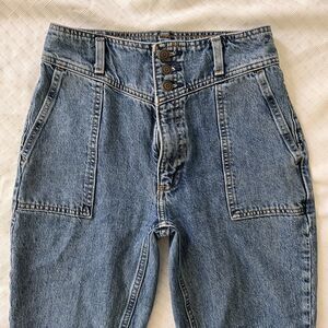 Abercrombie & Fitch Mom Jeans Med Wash Straight Leg Size 25/0 Frayed Hem…